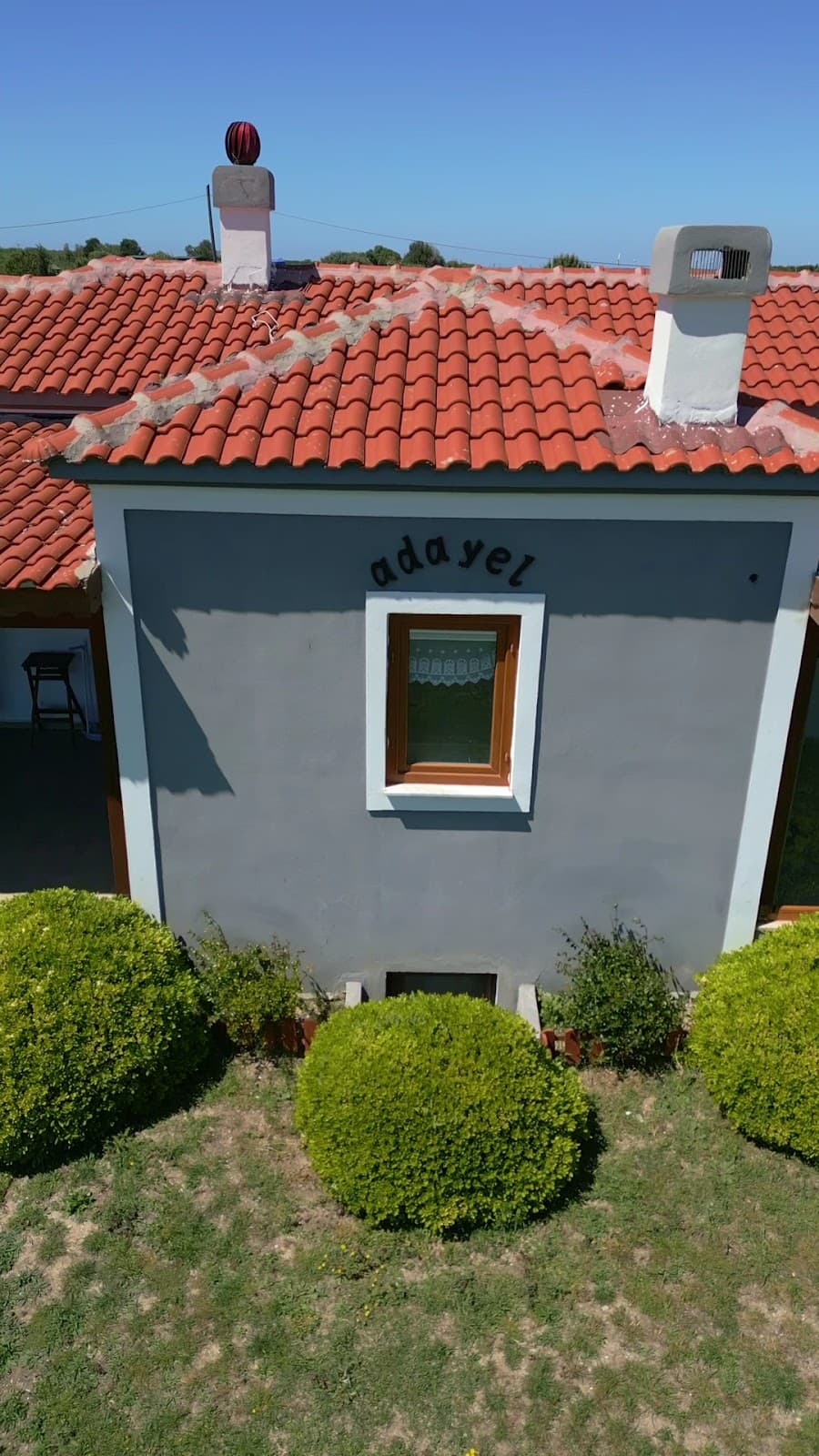 Adayel Otel ve Bağevi Bozcaada