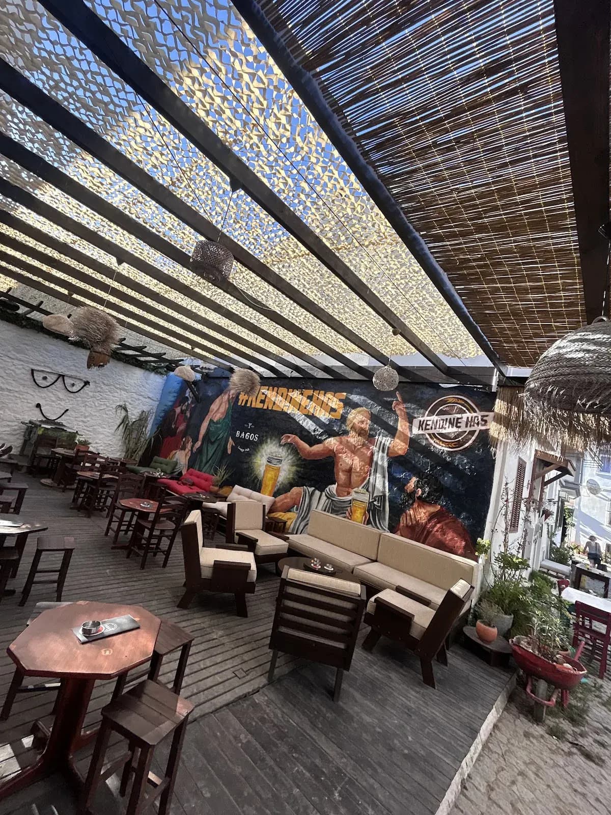 Bagos Lounge Pub