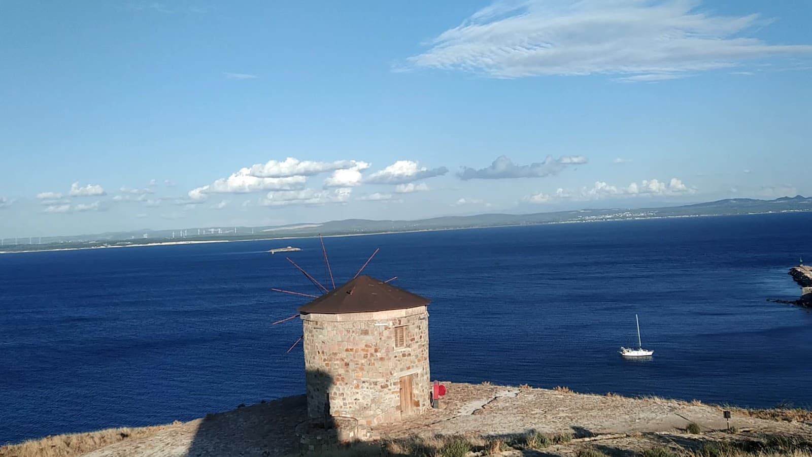 Bozcaada Yel Değirmenleri