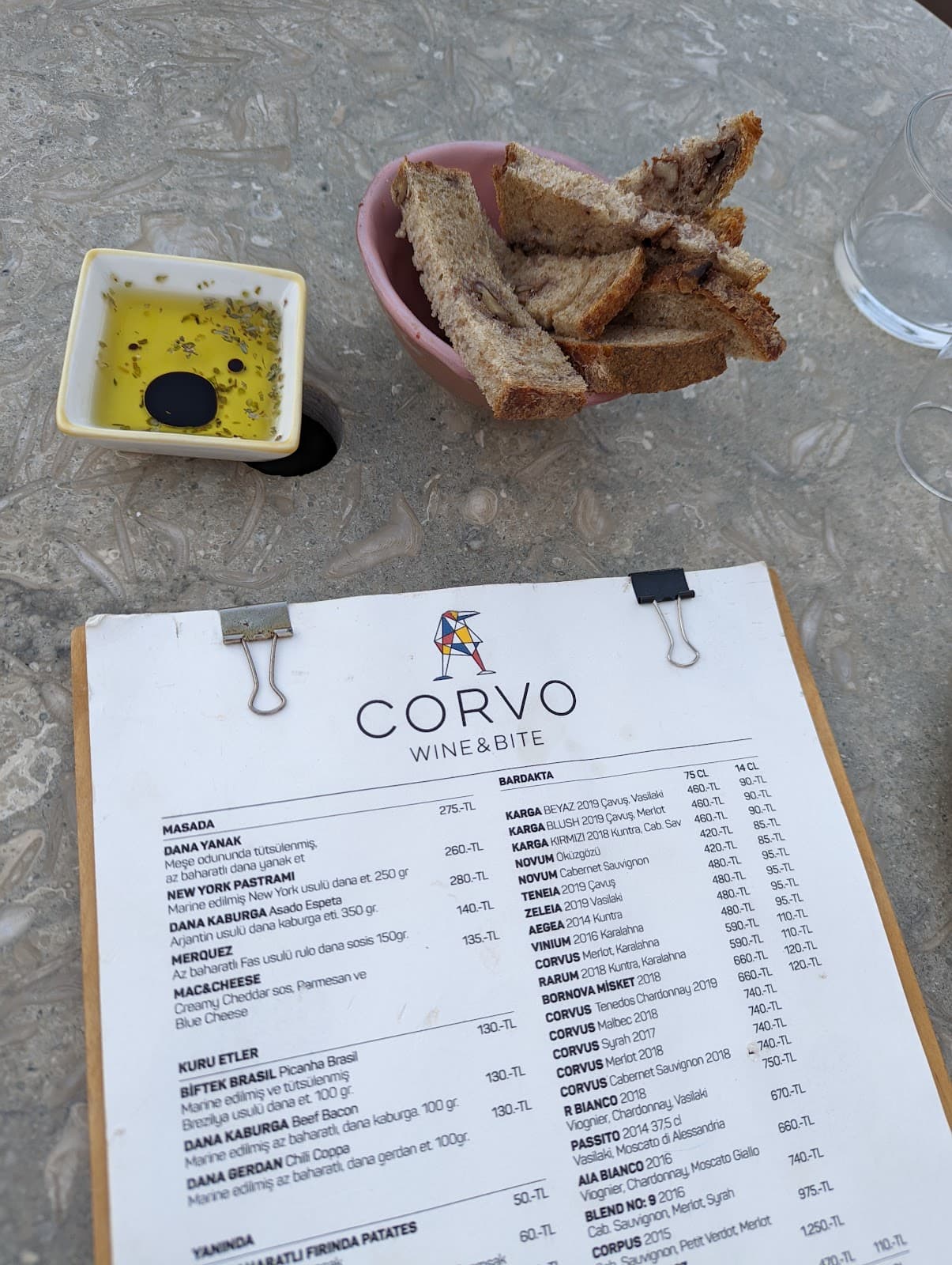 Corvus Wine Bite