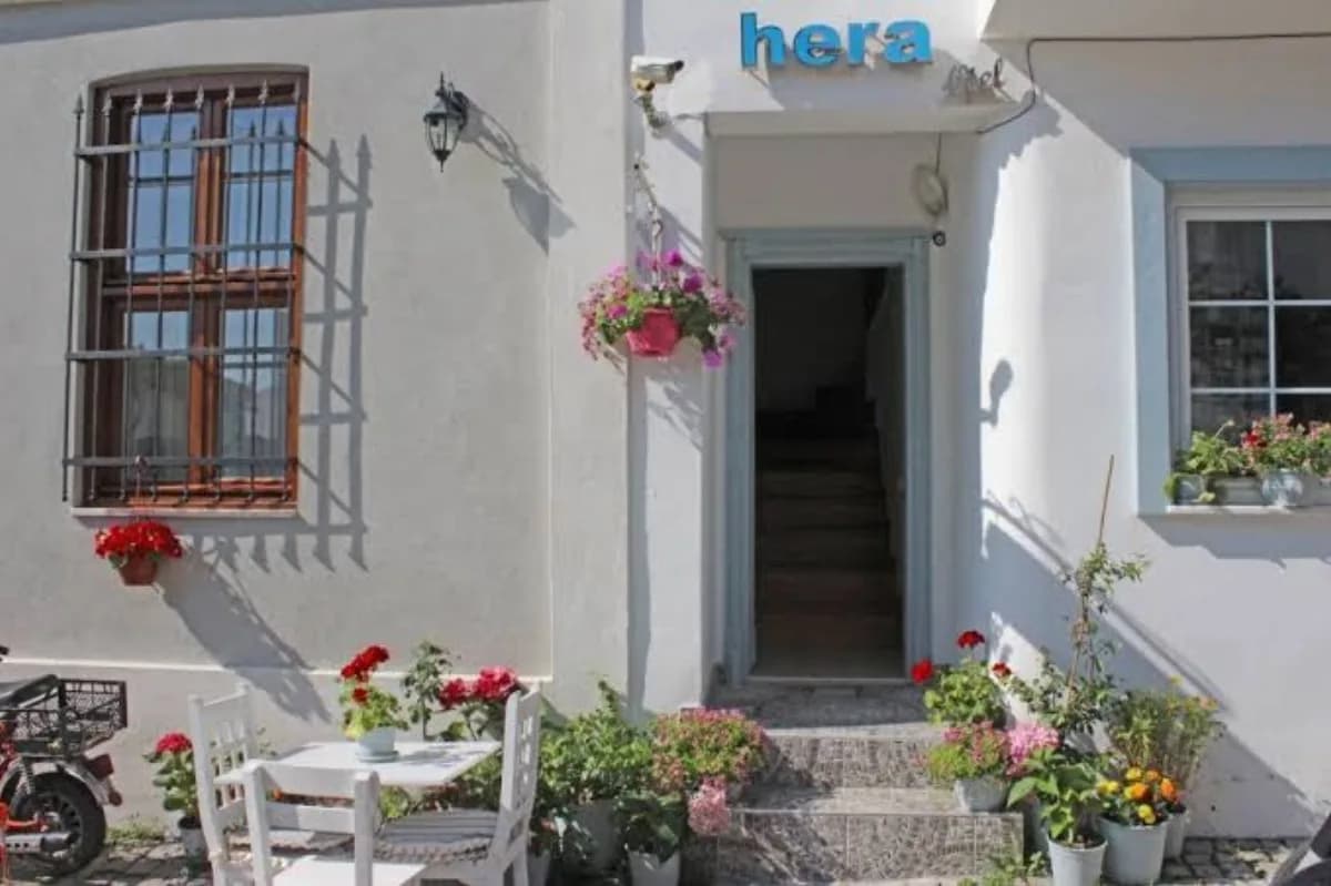 Hera Butik Otel kapak görseli