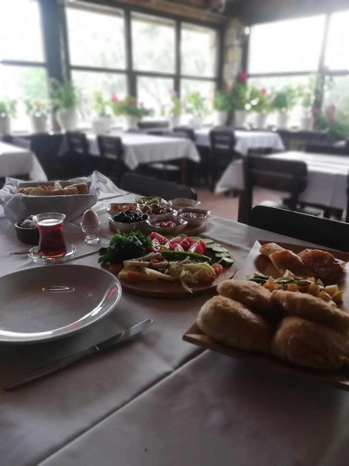 Karadut Restaurant ve Bağ Evleri