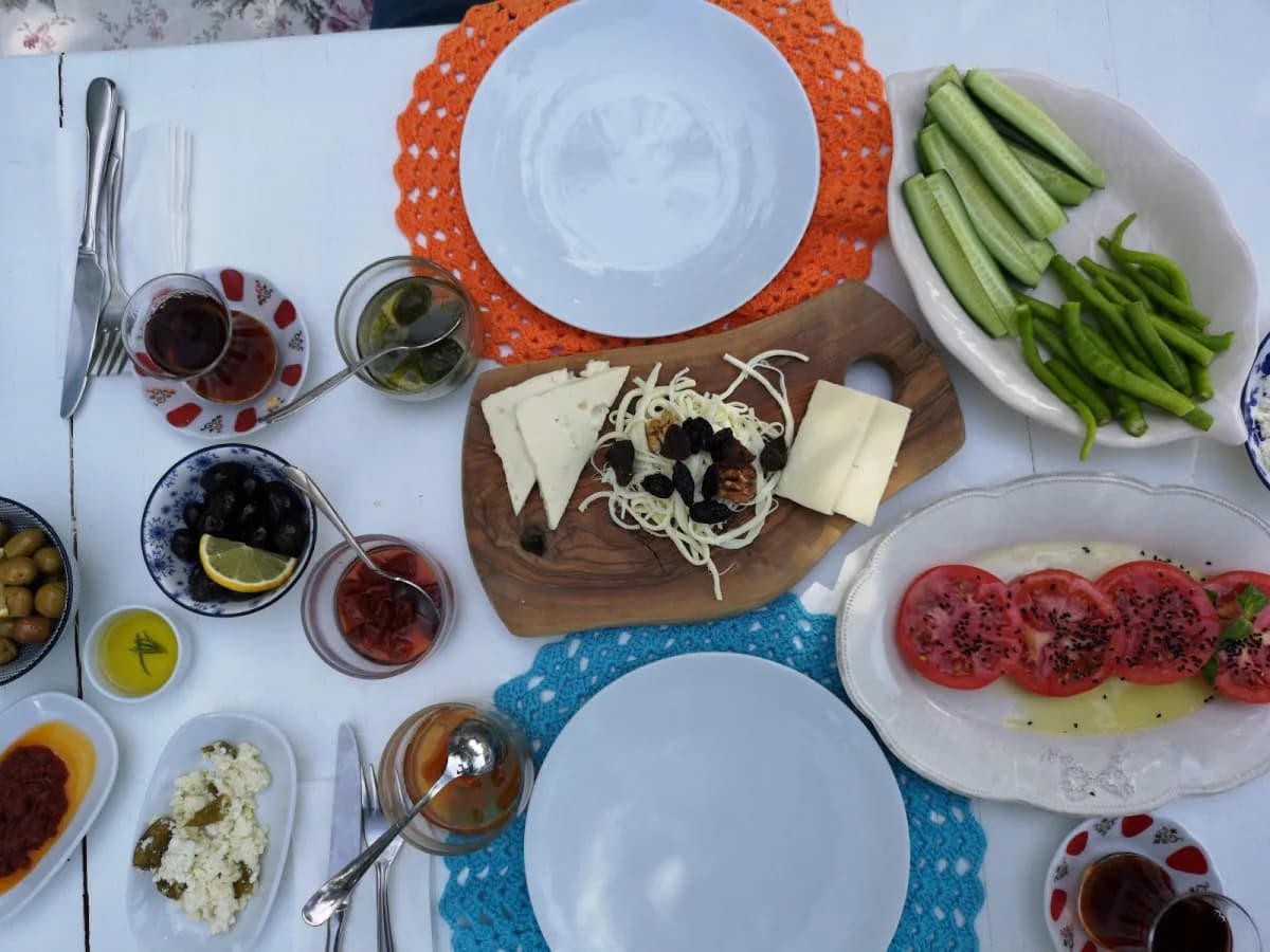 Karadut Restaurant ve Bağ Evleri kapak görseli