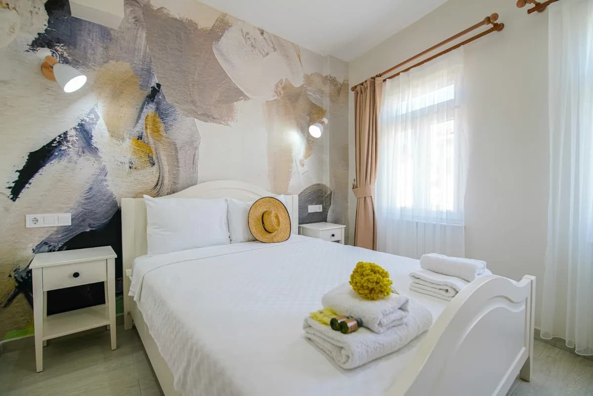 Lutro Otel