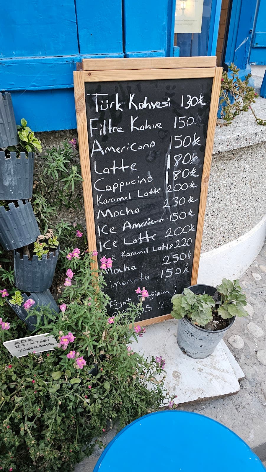 Madamın Kahvesi Bozcaada