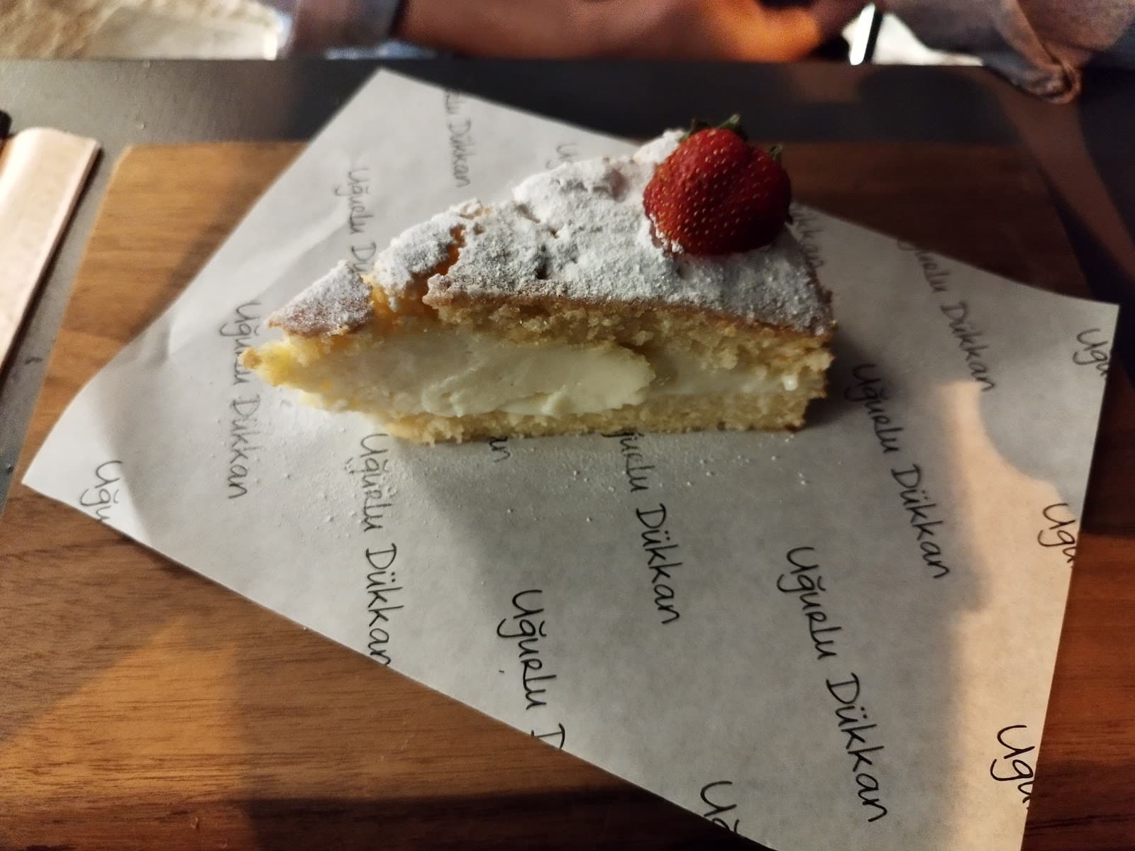 Uğurlu Dükkan Bozcaada