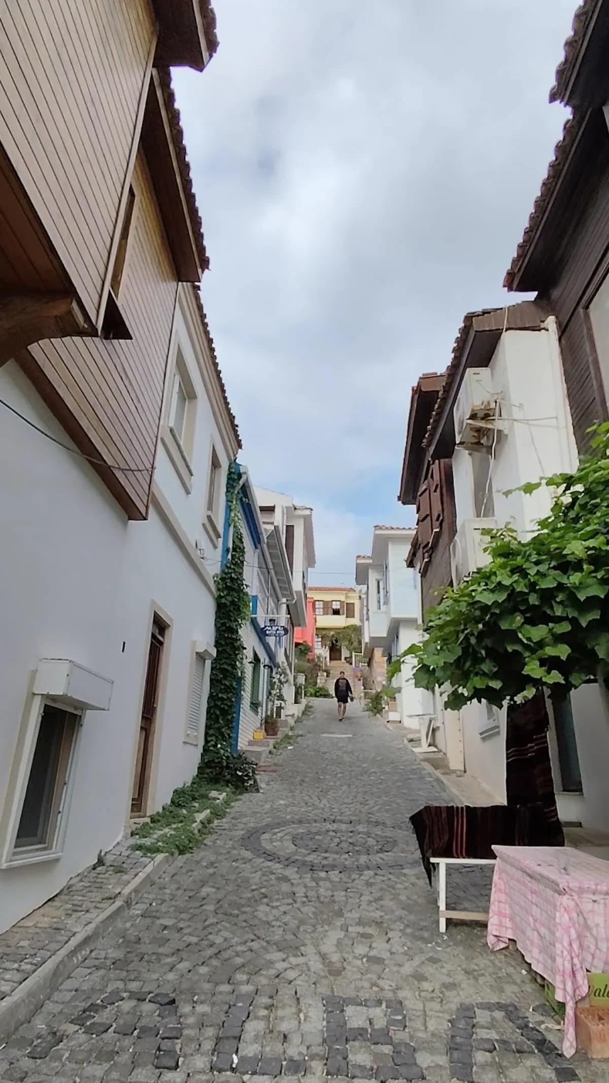 Bozcaada sokakları