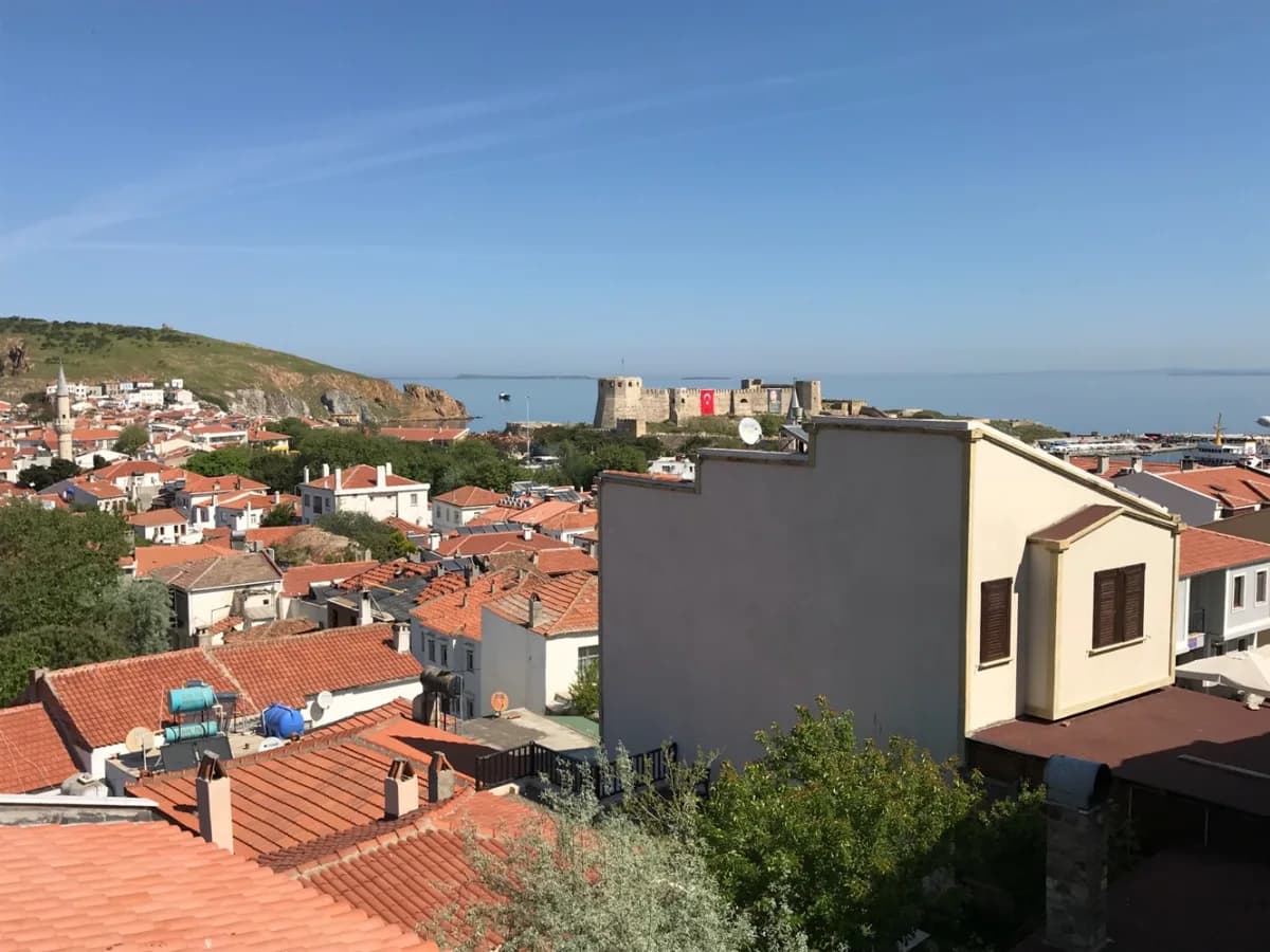 Heros Hotels Bozcaada kapak görseli