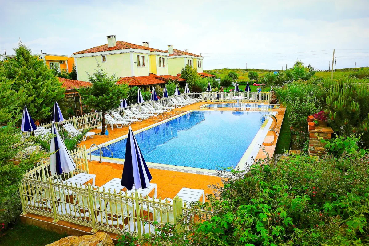 Bozcaada Destina Suit Otel