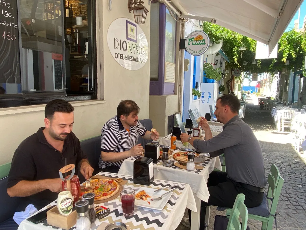 dionysos pizza ve şarap evi
