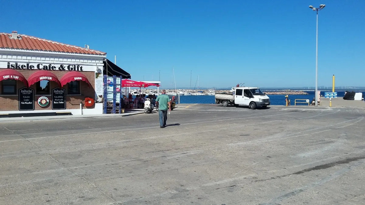 İskele Sancak — Bozcaada'da kafe
