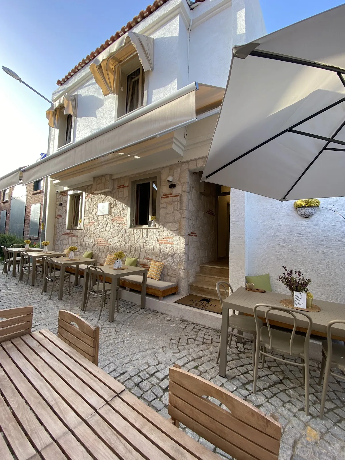 Mon Petit Hotel