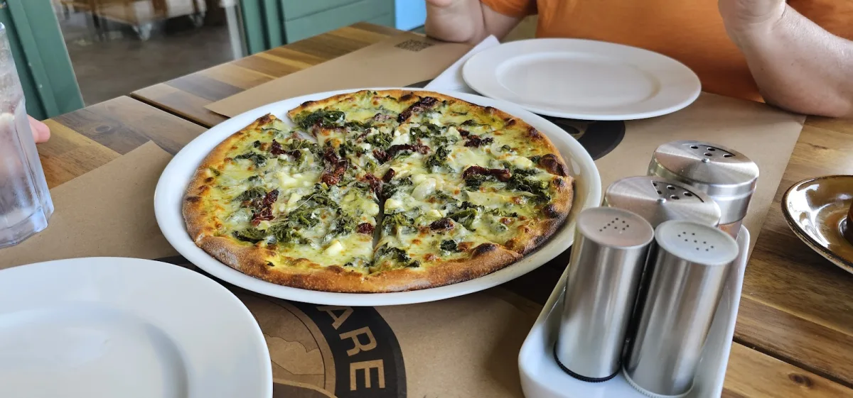 Tayyare Pizza — Bozcaada'da restoran, fotoğraf 2