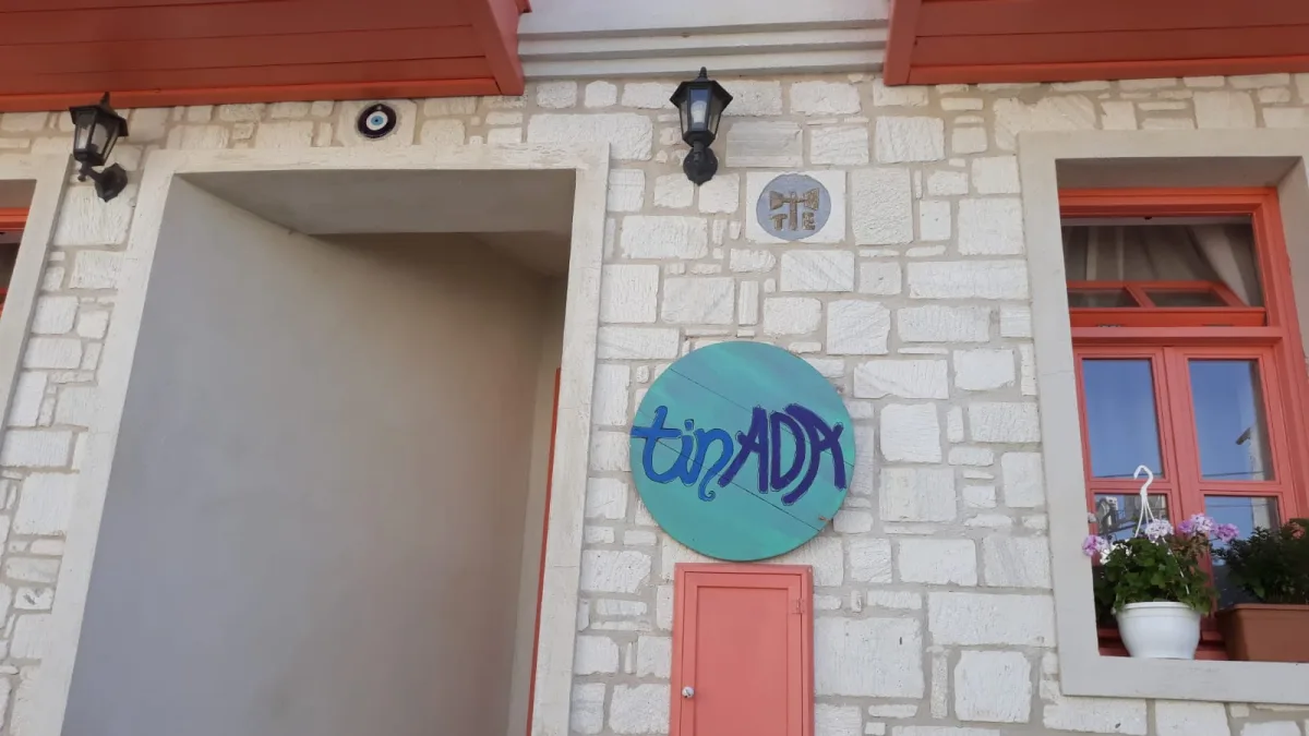 Tin Ada Bozcaada — otel, fotoğraf 3